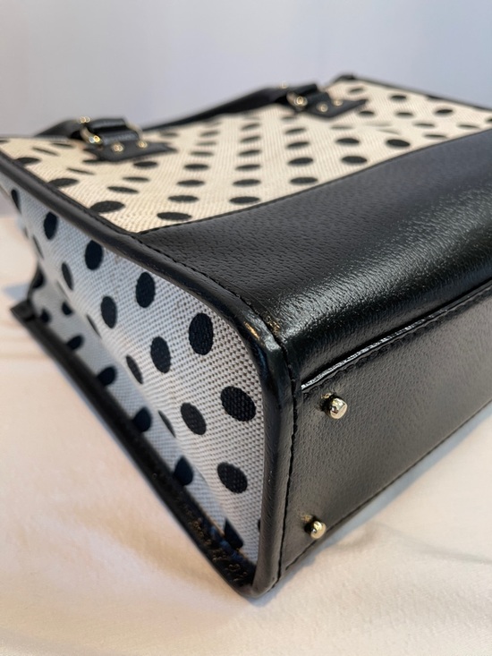 Kate Spade Beltown Quinn Handbag - Picture 6 of 13